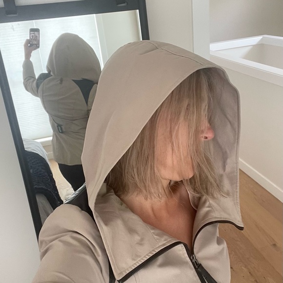 Mackage Jacket w. Leather Accents - Picture 3 of 9